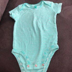 3 months carters short sleeve onesie with little bow
